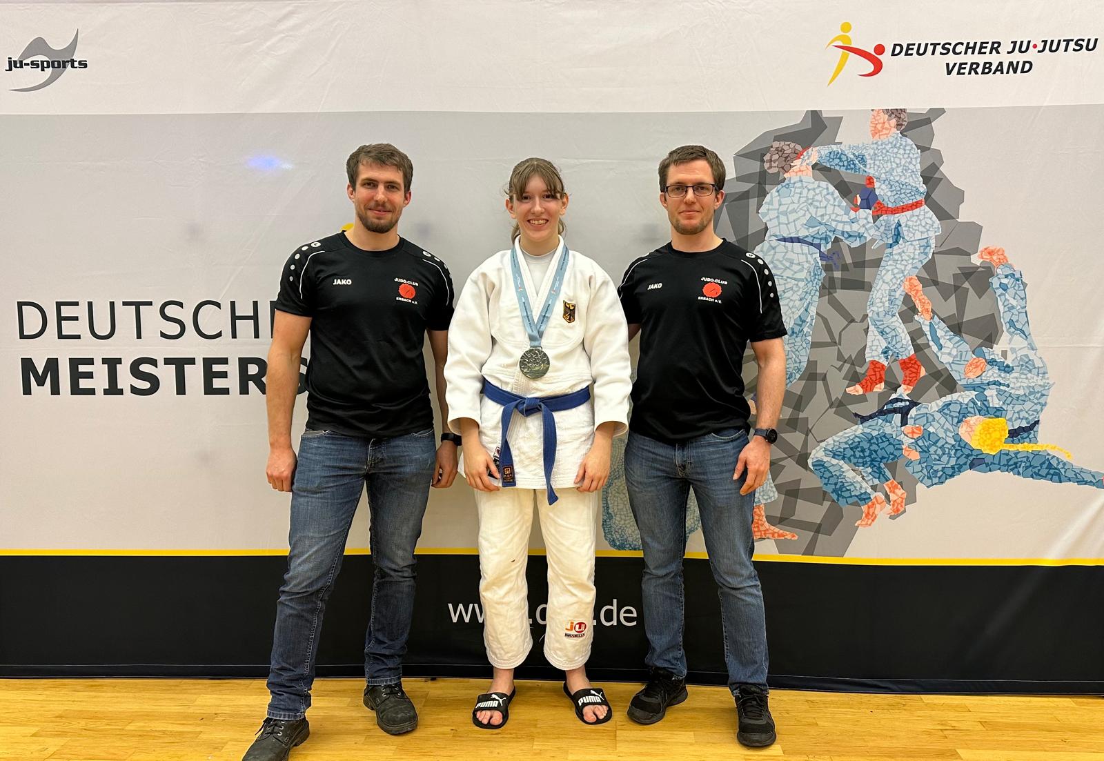 Manju mit Trainern bei der Deutschen Meisterschaft